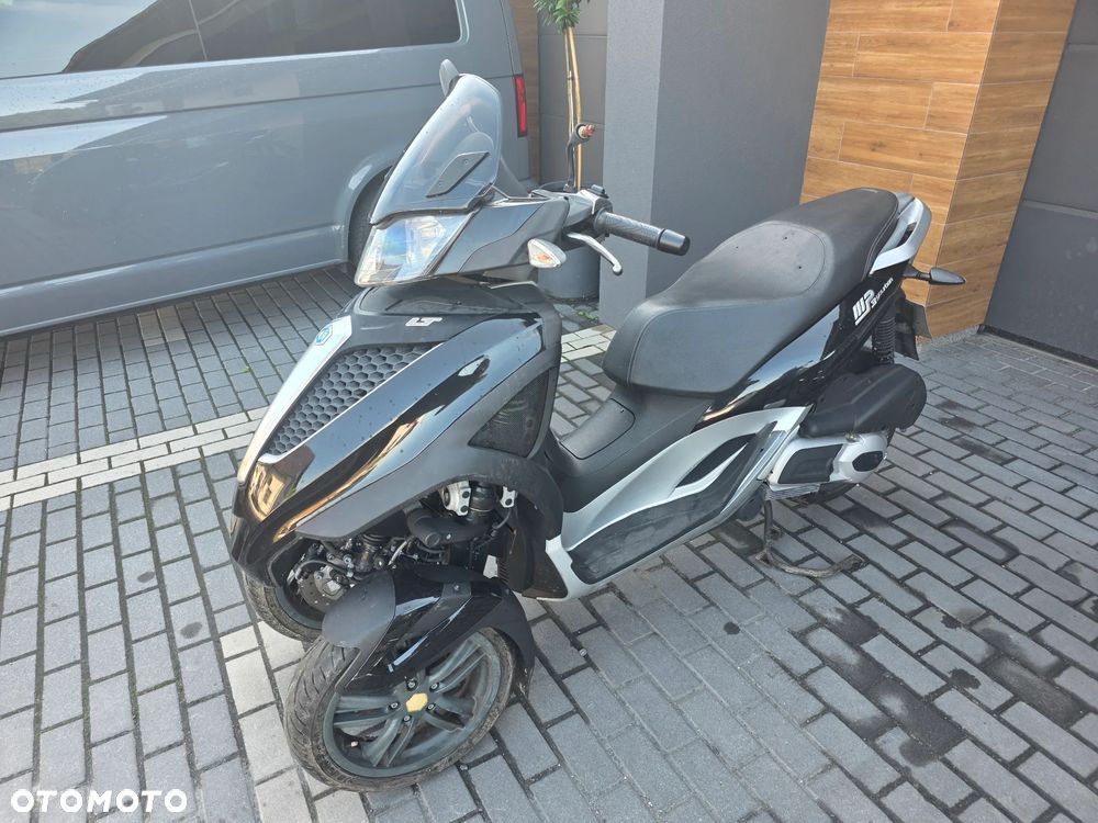 Piaggio MP-3 - 7