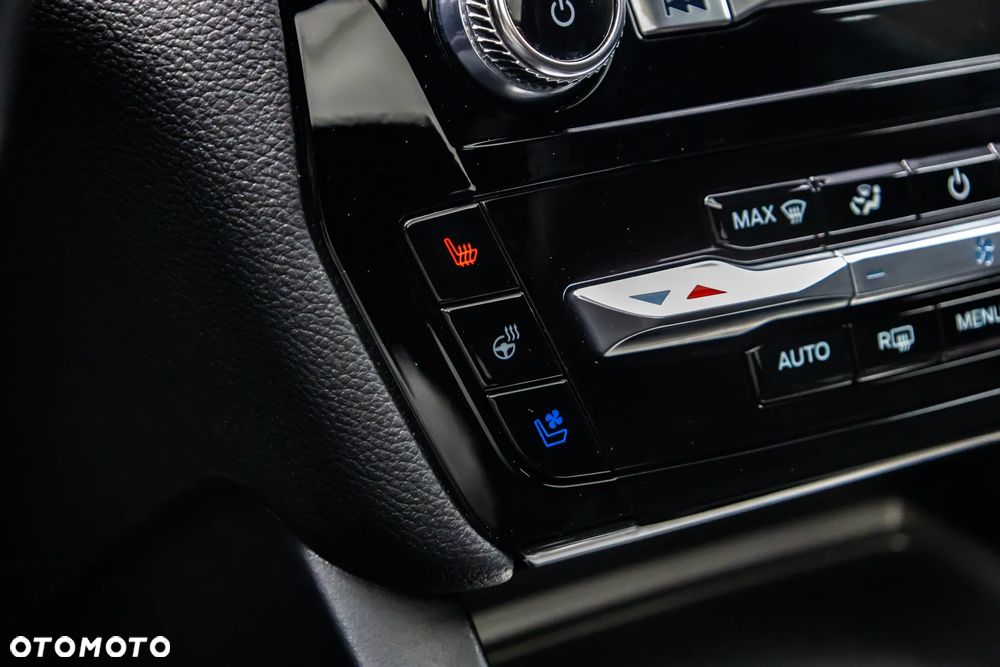 Ford Explorer 3.0 EcoBoost PHEV 4WD ST-Line - 27