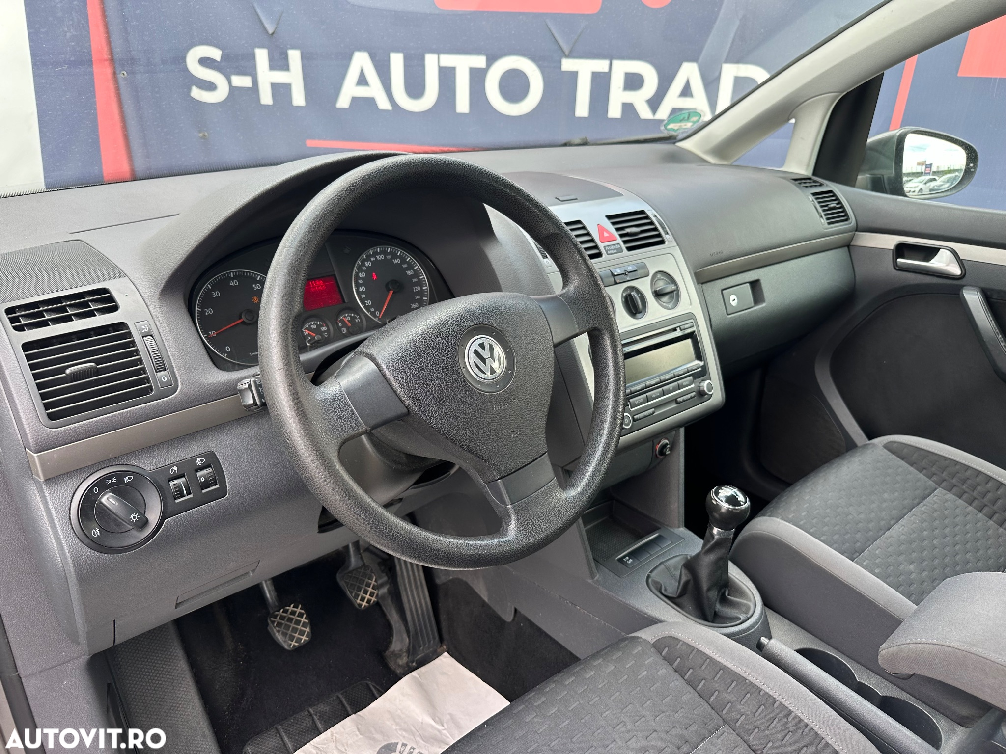 Volkswagen Touran 1.6 Trendline - 9