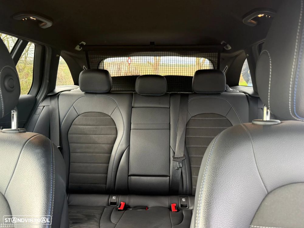 Mercedes-Benz C 300 e T 9G-TRONIC AMG Line - 7