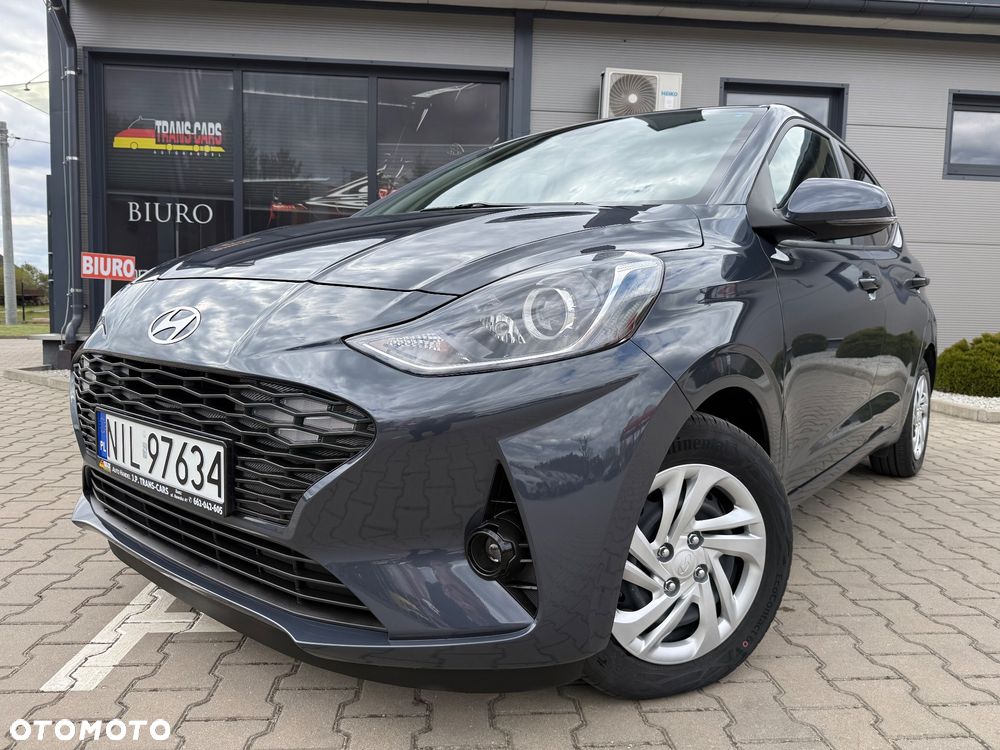 Hyundai i10 1.0 Fifa World Cup Edition - 1