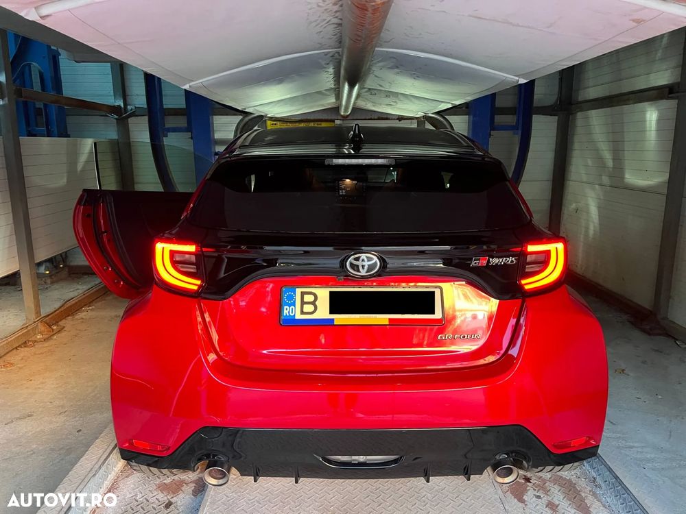 Toyota Yaris - 11