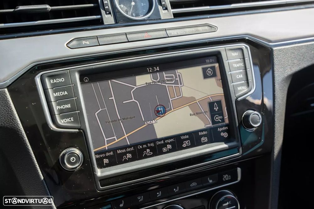 VW Passat Variant - 12