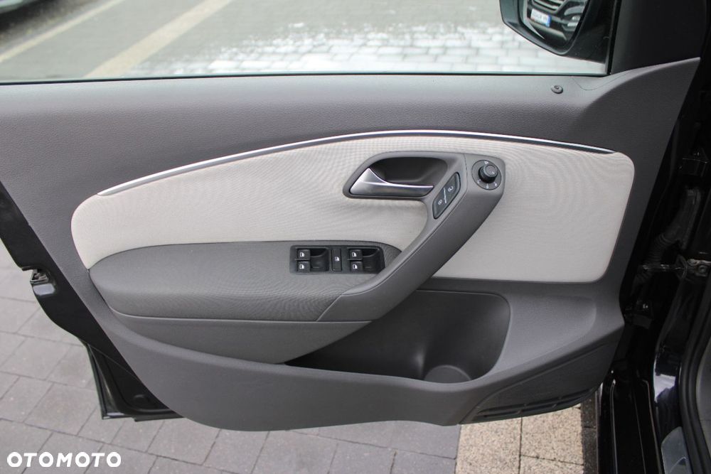 Volkswagen Polo - 19