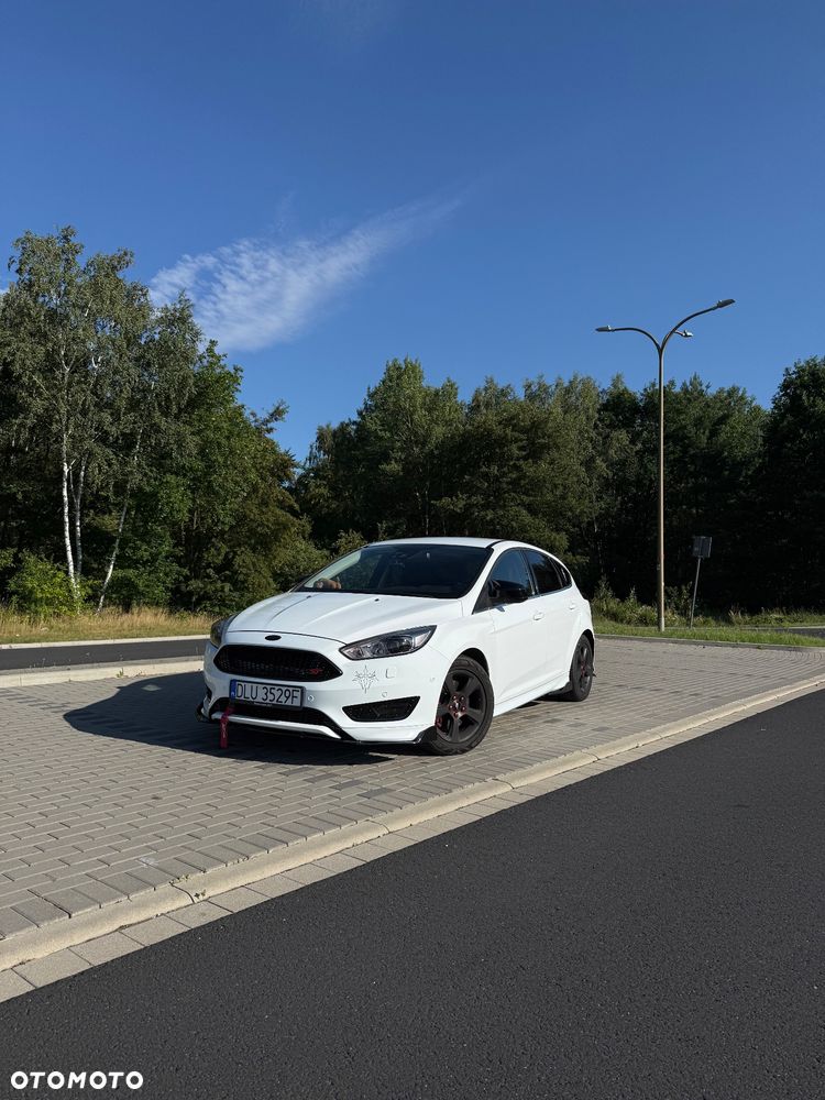 Ford Focus 1.5 EcoBoost ST-Line ASS - 1