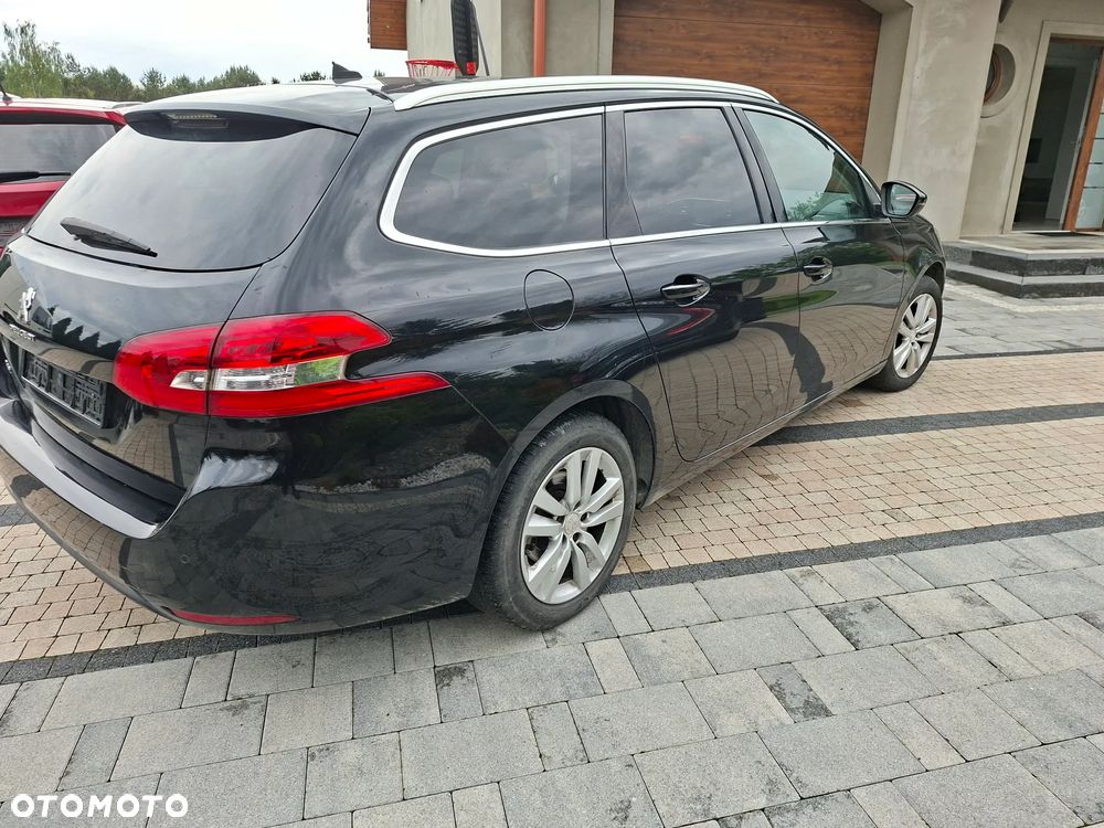 Peugeot 308 BlueHDi FAP 120 Stop & Start Allure - 4