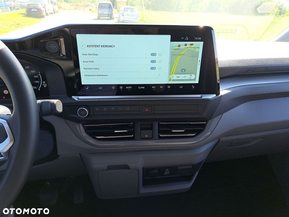 Volkswagen Caravelle - 11