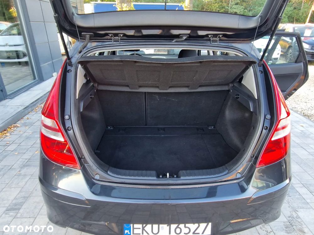 Hyundai i30 1.6 CRDI Classic - 17