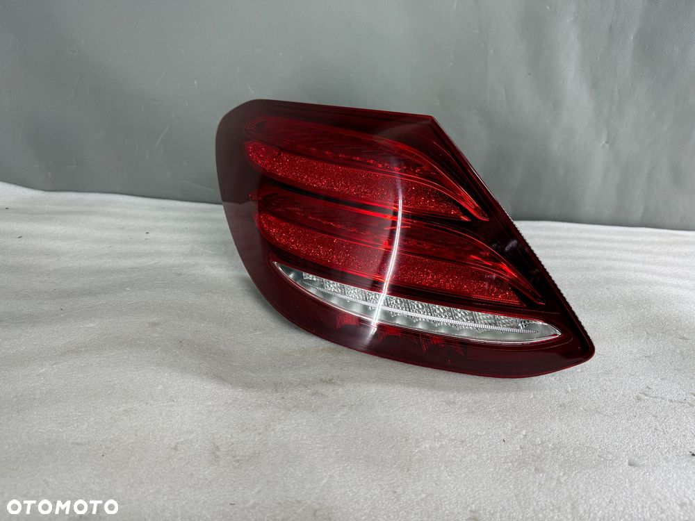 Lampa tylna Tył strona lewa Mercedes-Benz E W213 A213 A2139067700 - 1