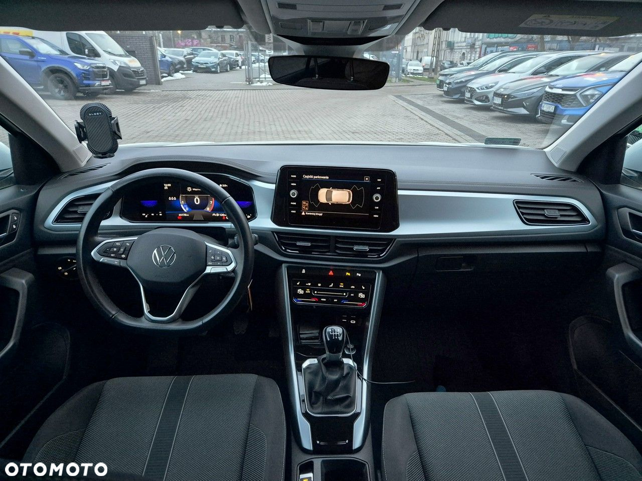 Volkswagen T-Roc - 15