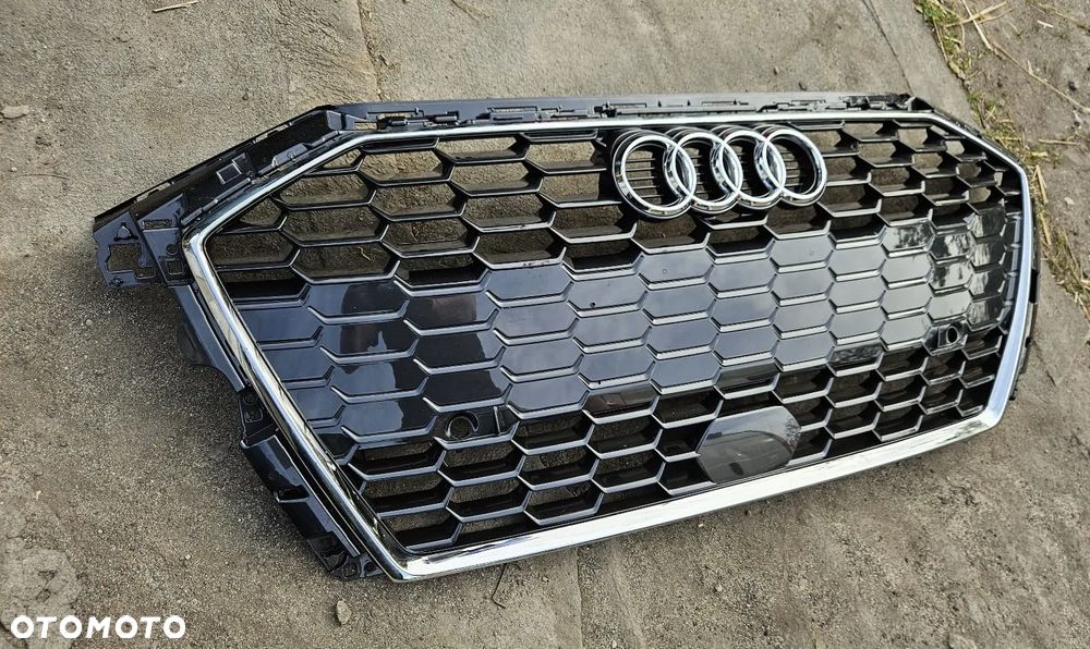 Grill AUDI A3 8Y S-LINE 8Y853651B - 2