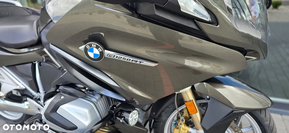 BMW R - 9