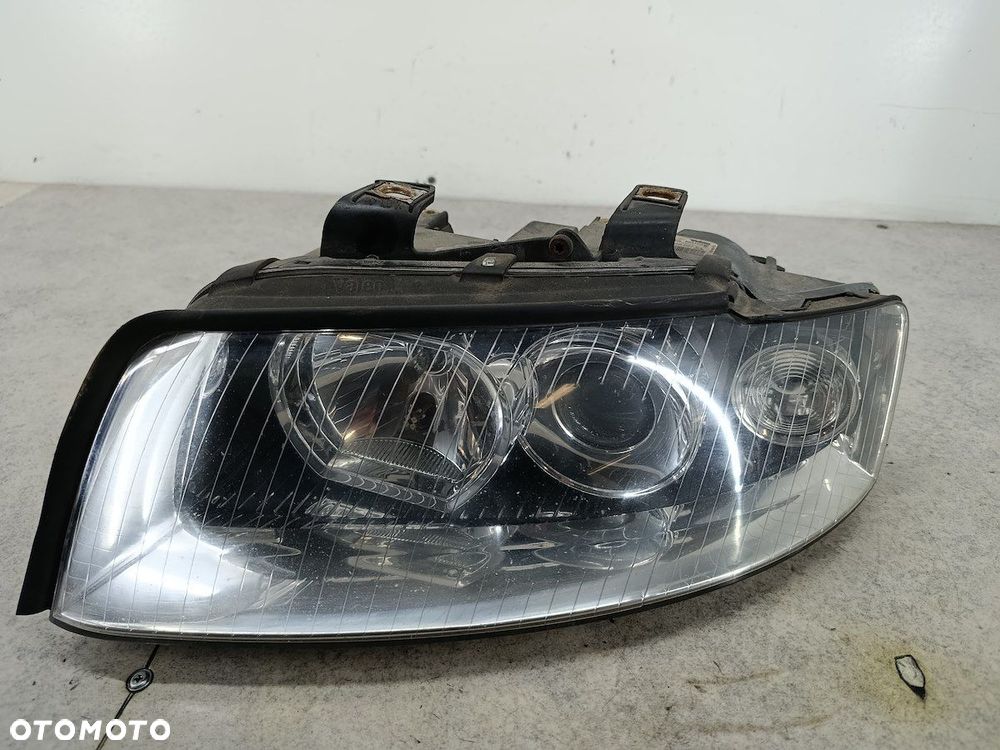 LAMPA PRZÓD LEWA XENON AUDI A4 B6 8E0941003AQ 89310230 89035113  VALEO - 1