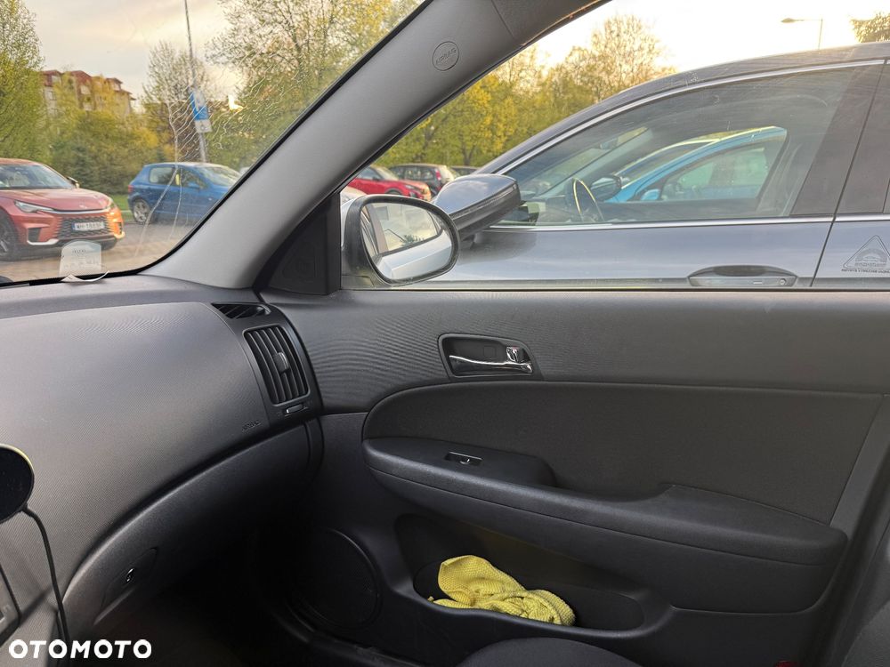 Hyundai i30 1.4 Comfort - 11