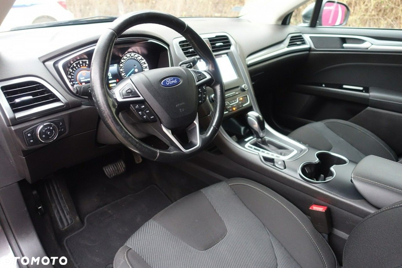 Ford Mondeo - 8