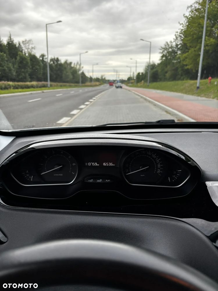 Peugeot 208 1.2 PureTech Active - 9