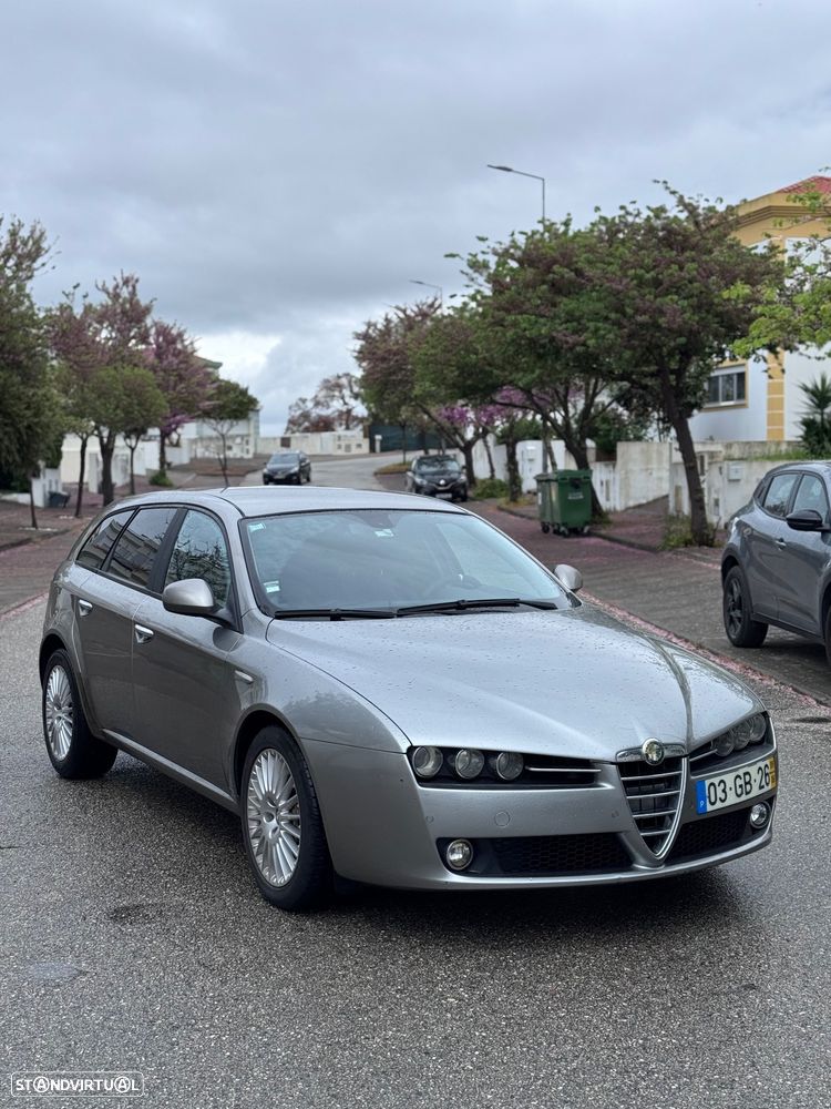 Alfa Romeo 159 Sportwagon 1.9 JTDm 16V Sportiva - 3