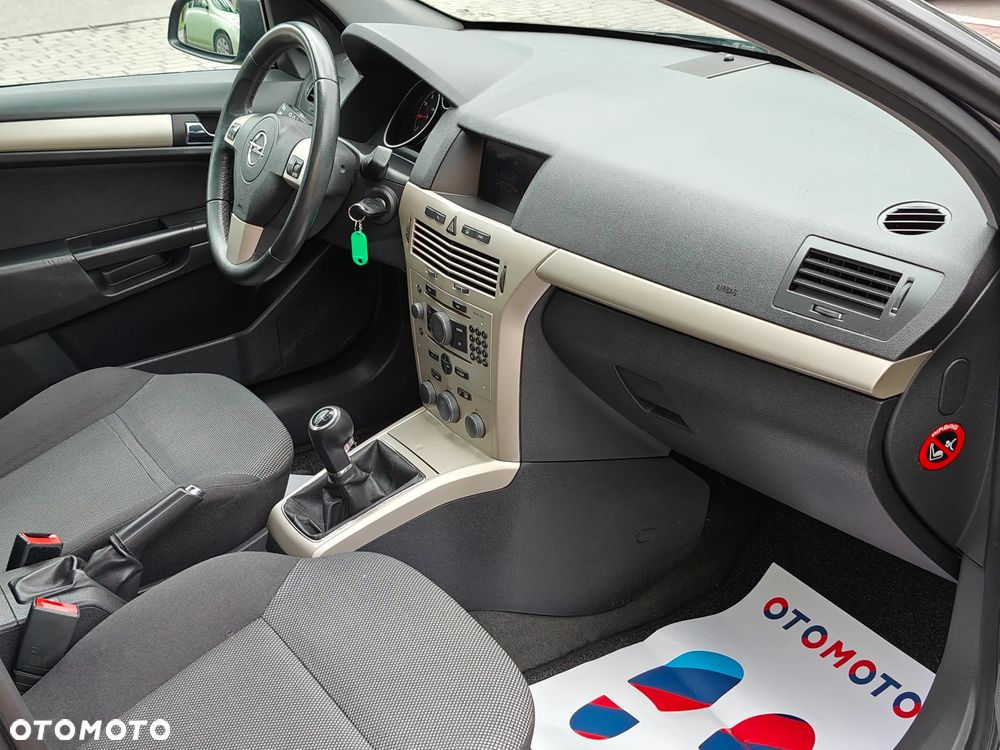 Opel Astra 1.8 Sport - 17