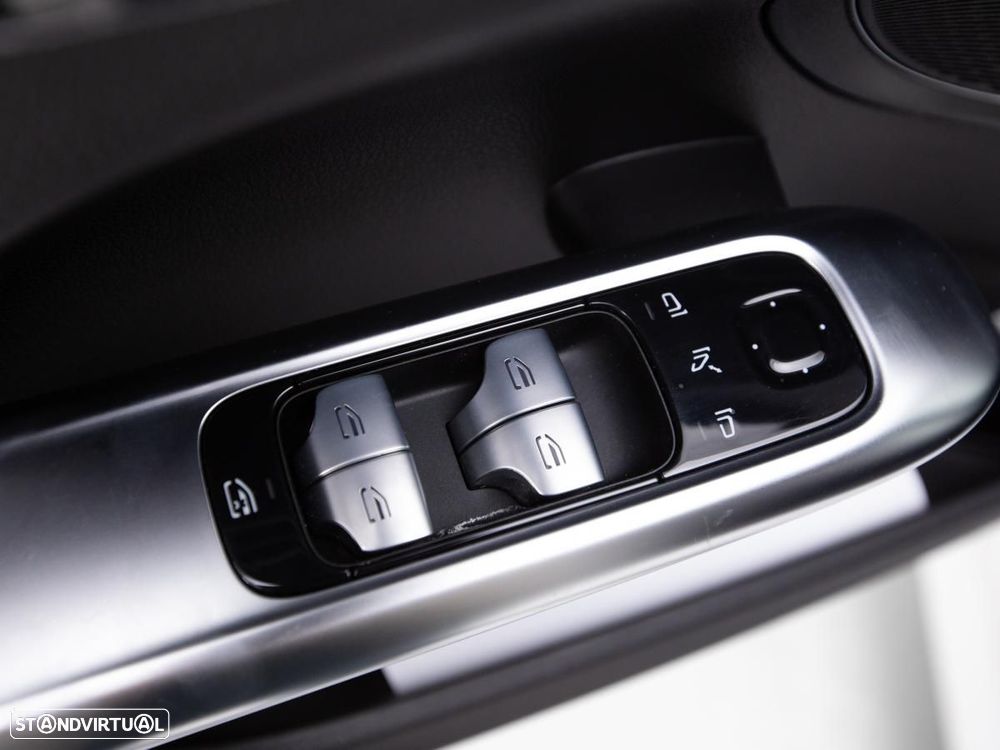 Mercedes-Benz C 300 d AMG Line - 14