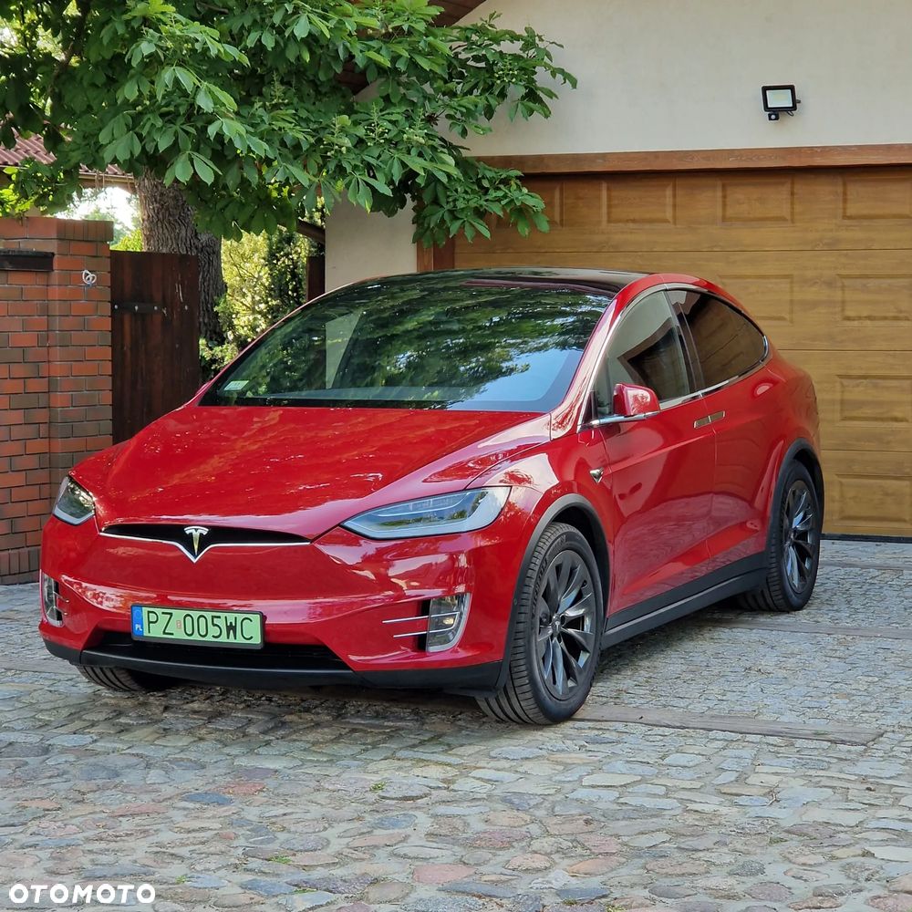 Tesla Model X 75 D - 6