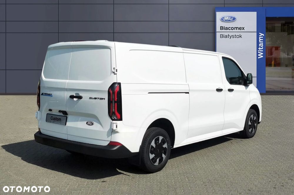 Ford TRANSIT CUSTOM - 7