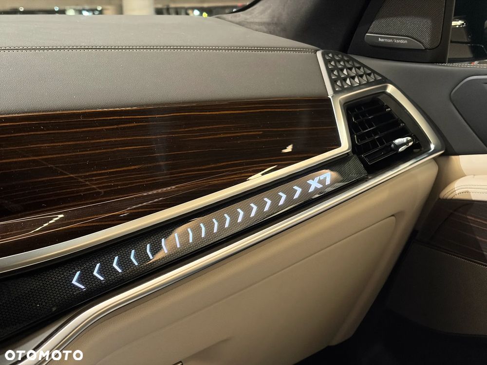 BMW X7 xDrive40d mHEV M Sport sport - 19