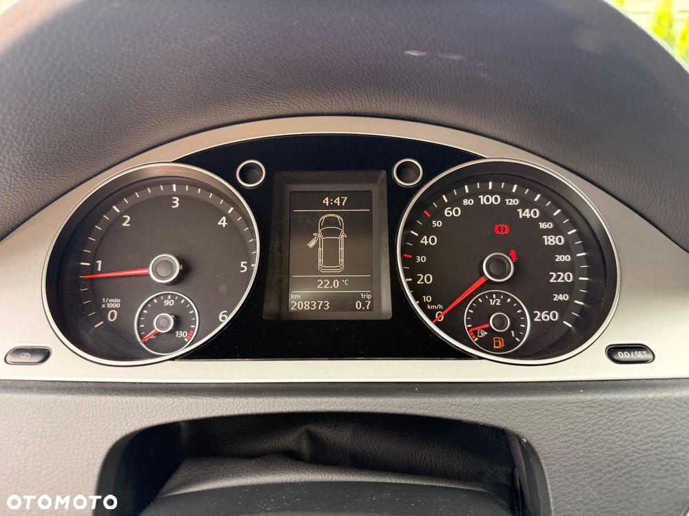 Volkswagen Passat 2.0 TDI DPF 4Mot Comfortline - 14