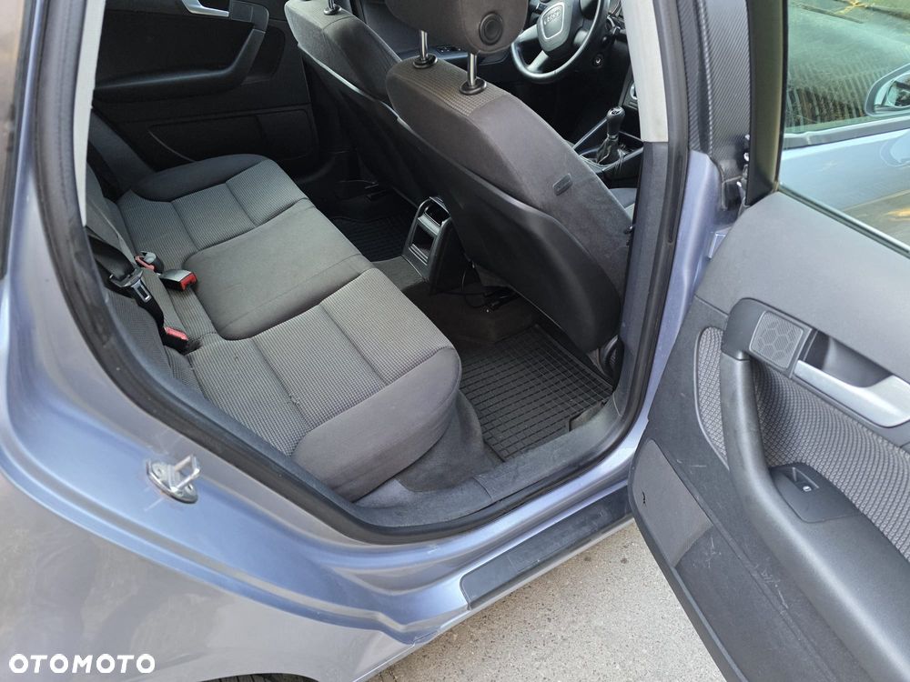 Audi A3 Sportback 2.0 FSI Ambiente - 15