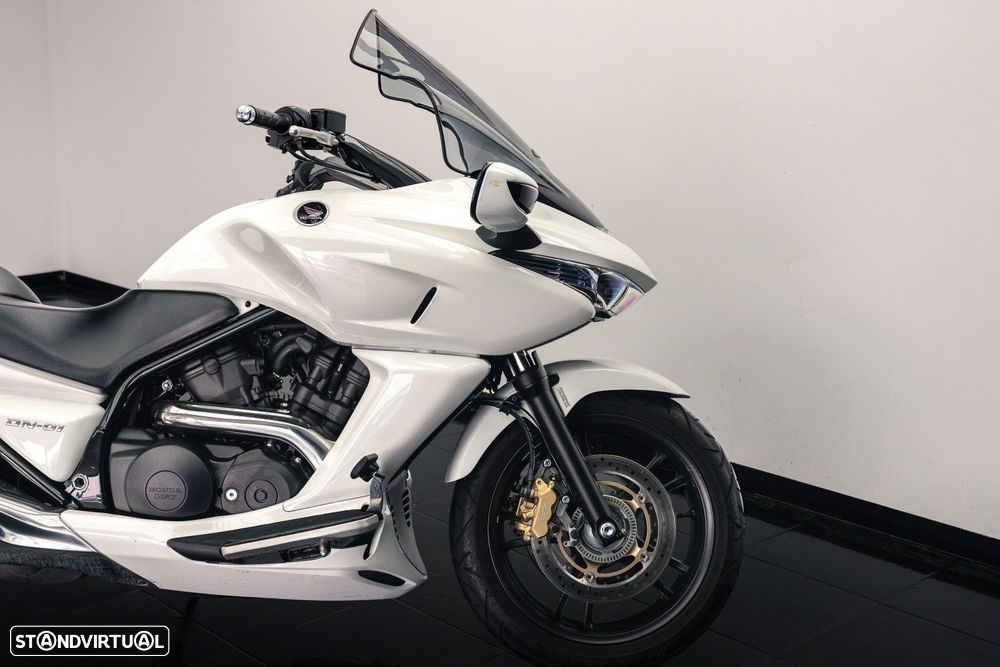 Honda DN-01 NSA 700A - 14