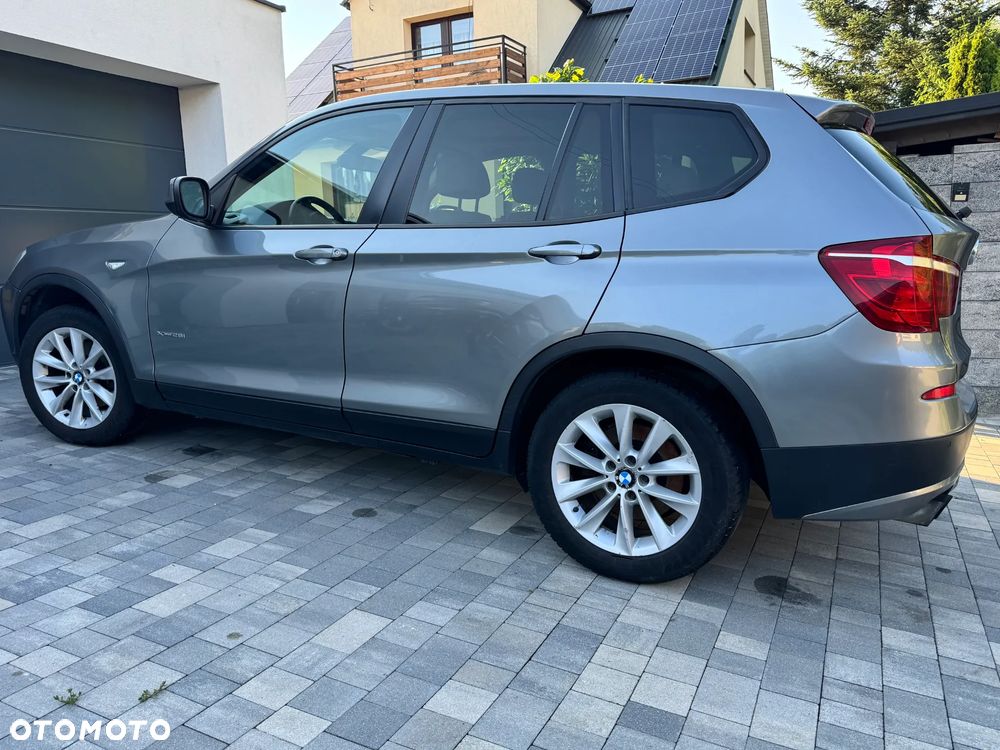 BMW X3 28i xDrive - 4