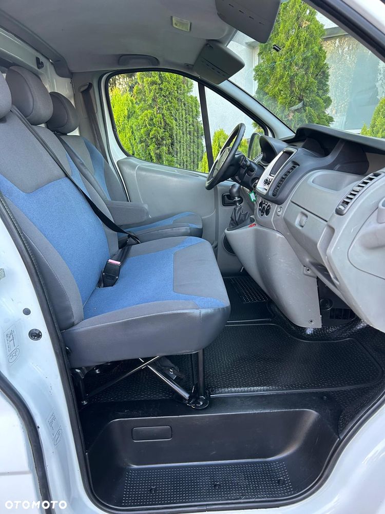 Renault Trafic - 22