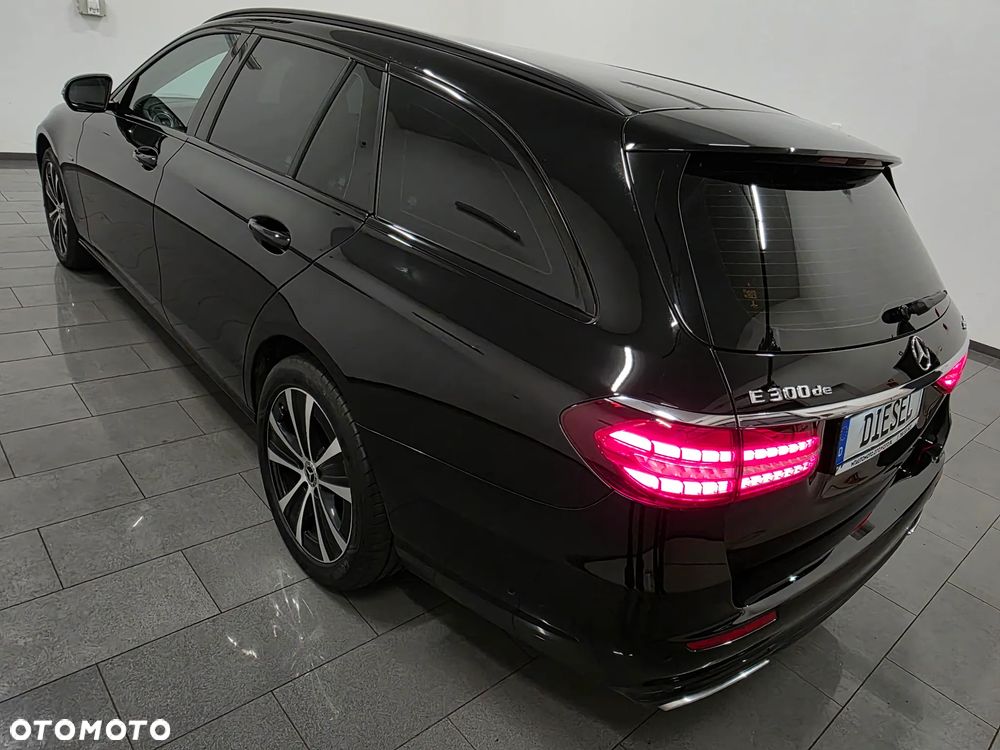 Mercedes-Benz Klasa E 300 de 4-Matic Exclusive - 5