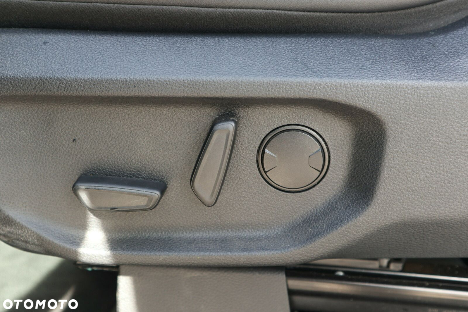Volkswagen Amarok STYLE - 14