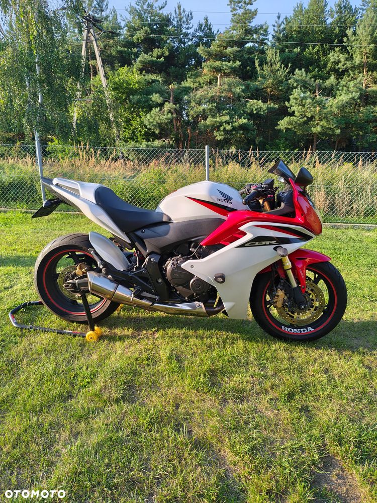 Honda CBR - 1
