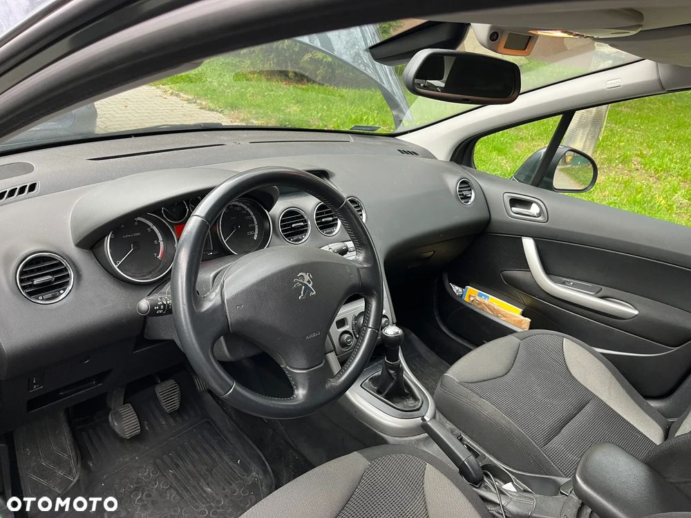 Peugeot 308 1.6 Premium - 8