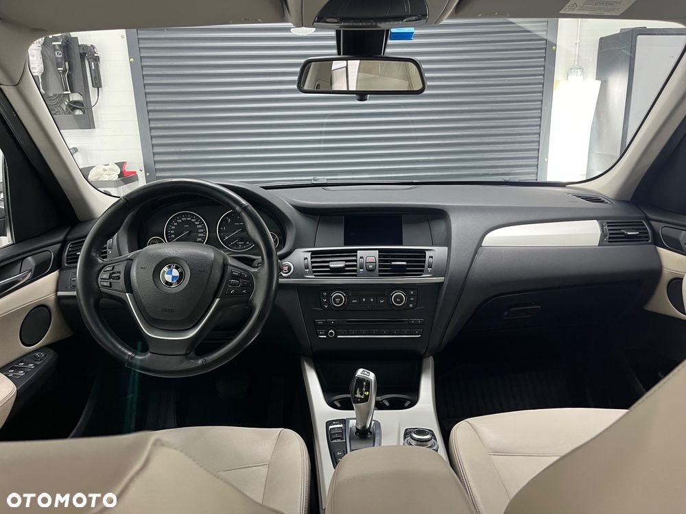 BMW X3 xDrive20d - 17