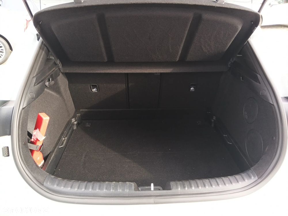 Kia XCeed 1.4 T-GDI L Business Line - 22
