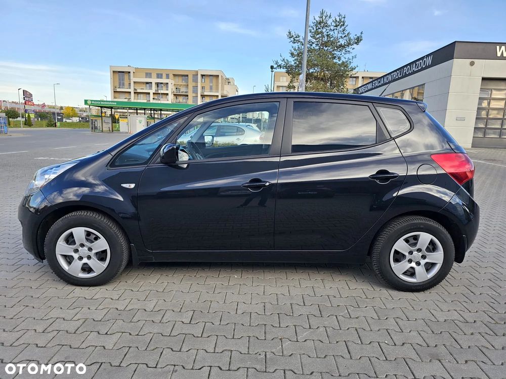 Kia Venga 1.6 CVVT Black Collection - 9