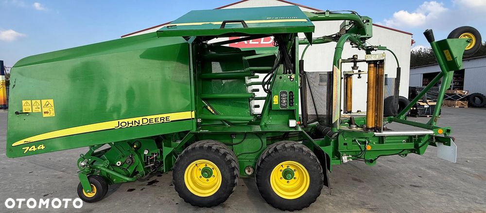 John Deere 744 Premium - 5