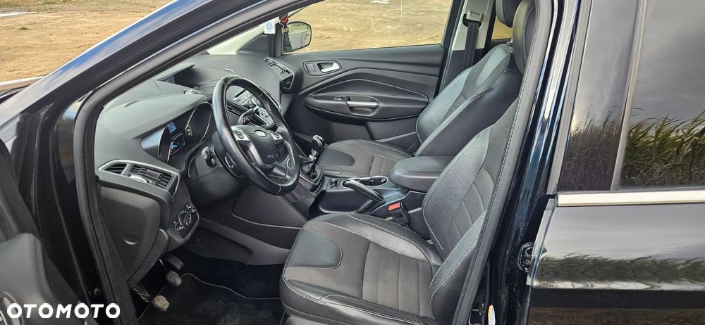 Ford Kuga 2.0 TDCi 4x4 Titanium - 14