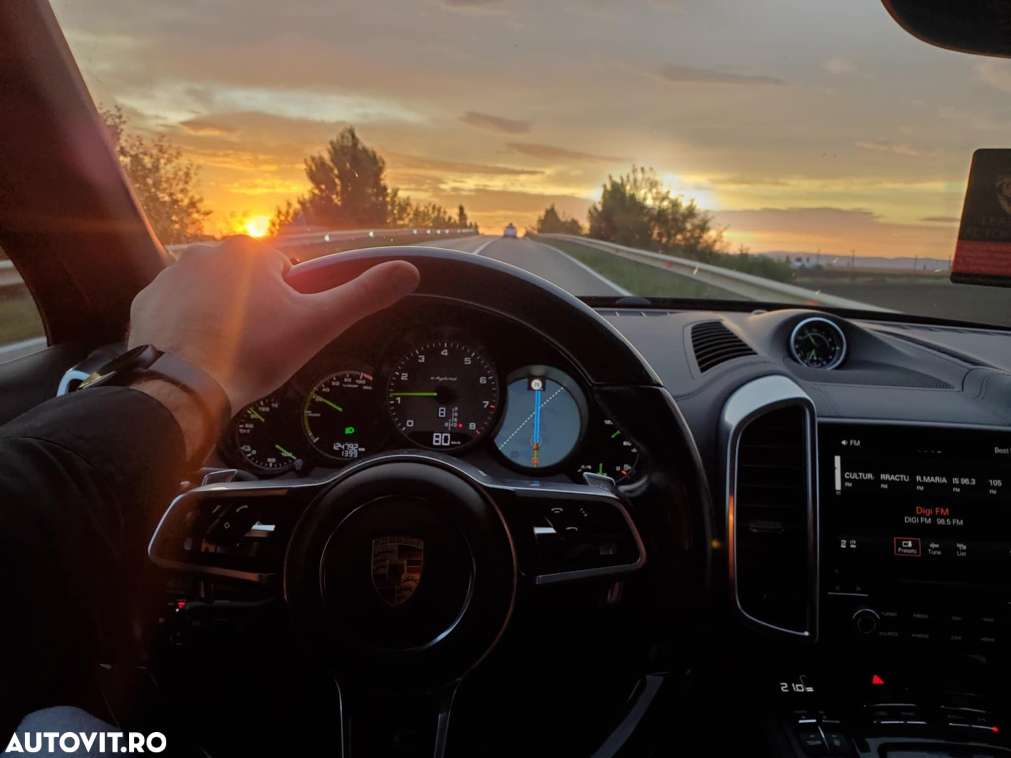 Porsche Cayenne Tiptronic S Platinum Edition - 24