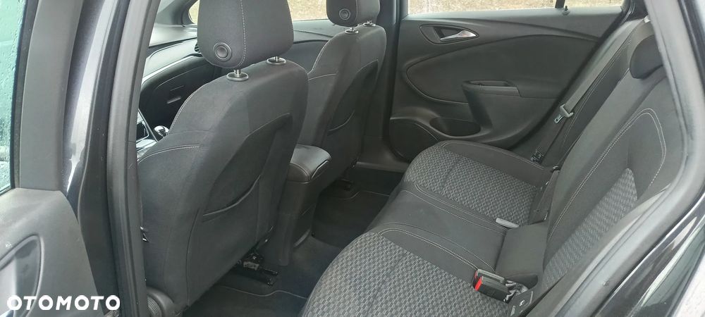 Opel Astra V 1.6 CDTI Dynamic S&S - 6