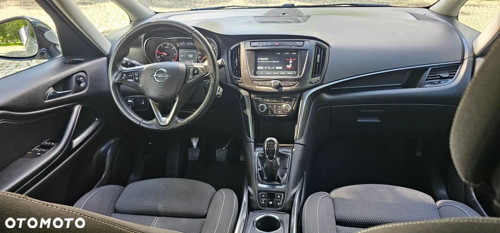 Opel Zafira - 9