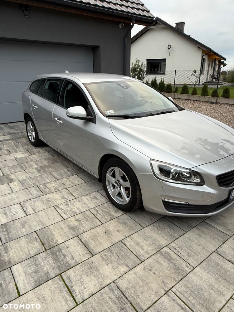 Volvo V60 D4 Drive-E Kinetic - 3