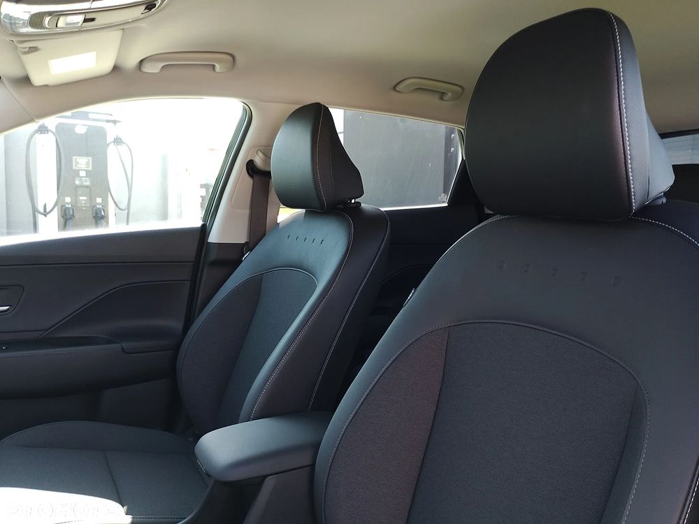 Hyundai Kona 65kWh Executive - 11