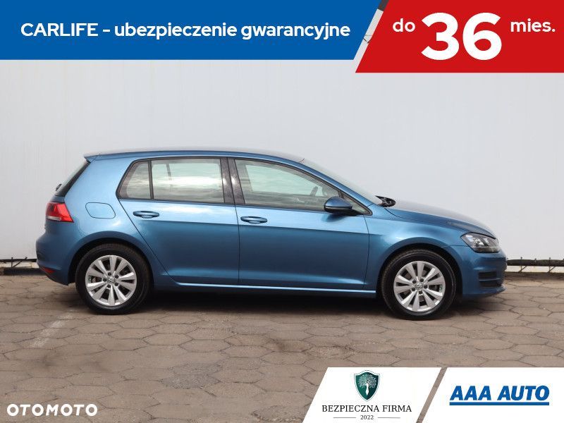 Volkswagen Golf - 8