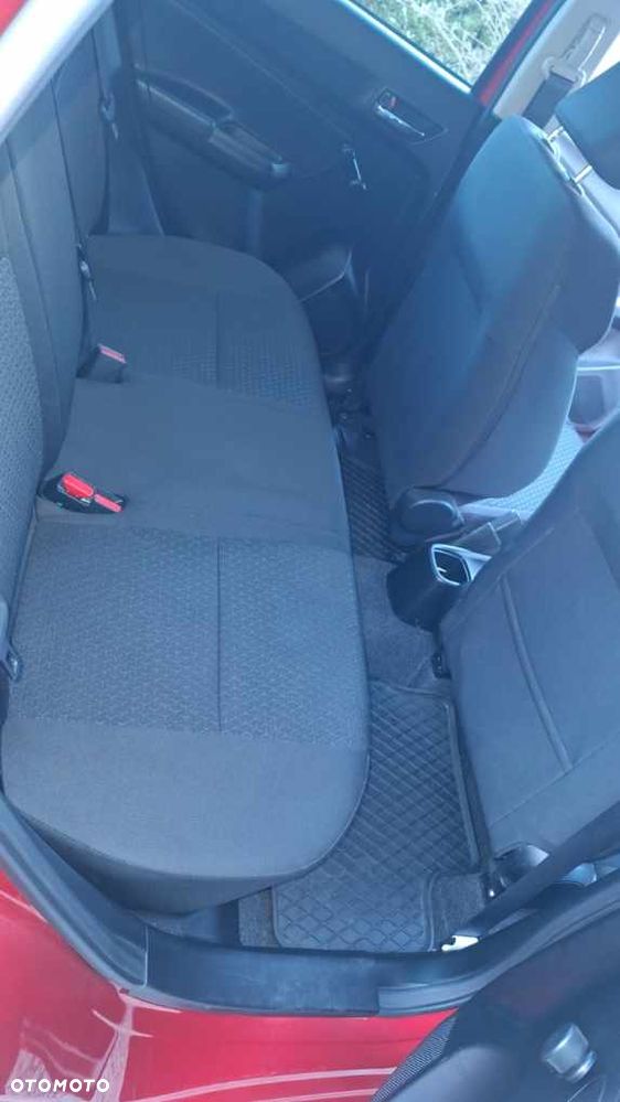 Suzuki Swift 1.2 Dualjet SHVS Premium Plus CVT - 7