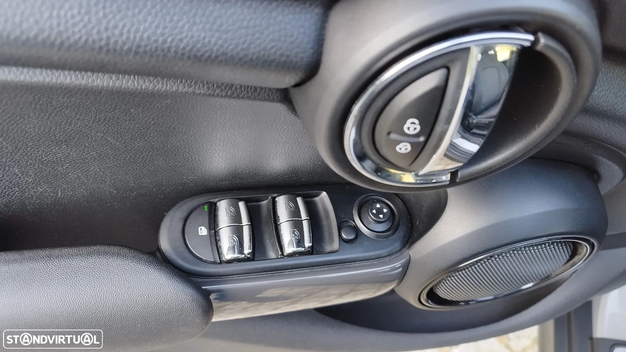 MINI 5 Portas One - 25