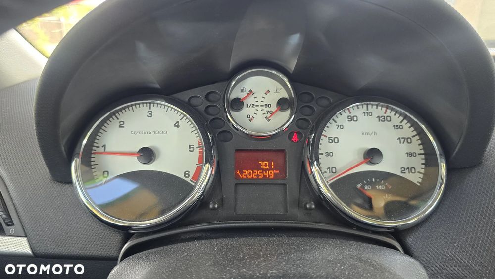 Peugeot 207 SW 110 HDi FAP (Blue Lion) Sport - 19