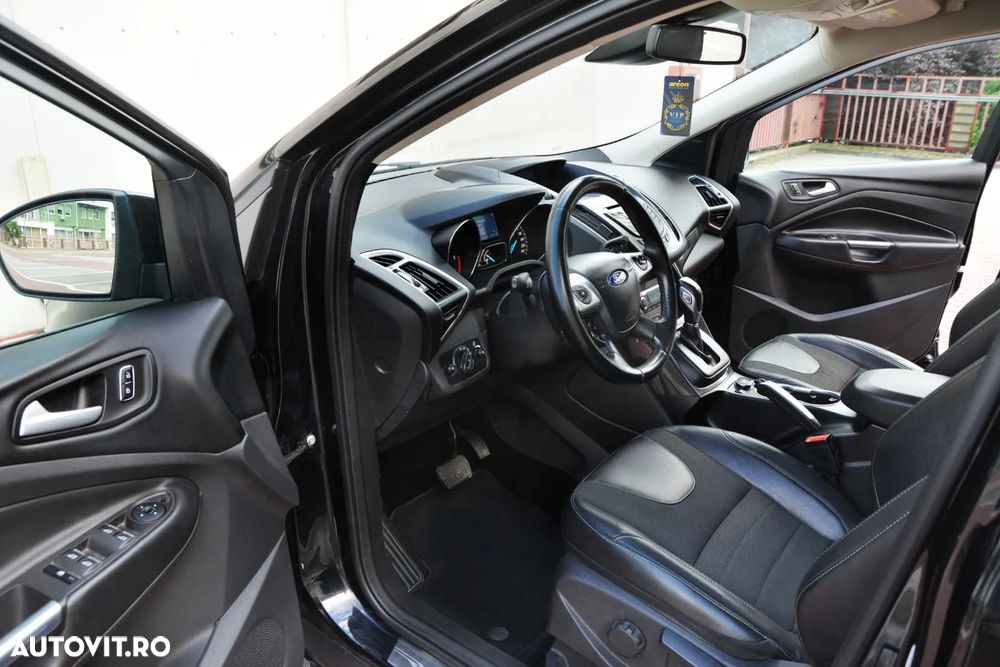 Ford Kuga 2.0 TDCi 4WD Powershift Titanium - 11